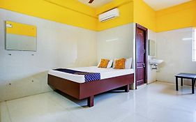 Prakash Lodge Pollachi
